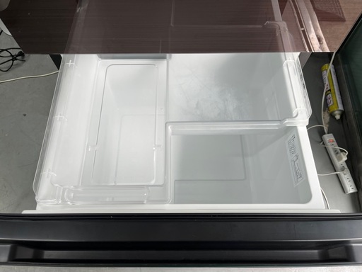 【?ガラストップ?】Hisense 冷蔵庫　282L