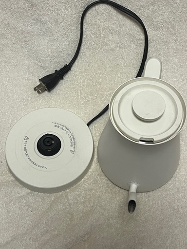 バルミューダ電気ケトル BALMUDA The Pot