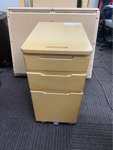 学習机 中古 美品 分解済みなので運びやすい✨