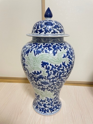 青花龍紋の大型壺（蓋付き・美品・インテリアに最適） (ロング2019 
