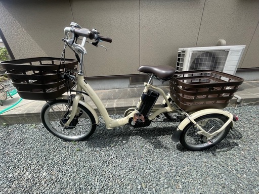 【電動三輪自転車】ブリヂストン ラクット（RAKUTTO）前後カゴ付き／極美品
