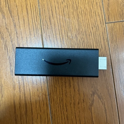 32型テレビ（テレビ台とAmazon Fire stick付）