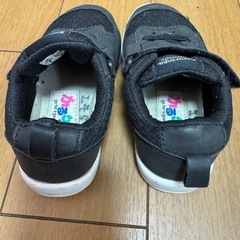 くるりんぱ子供用靴15cmの画像