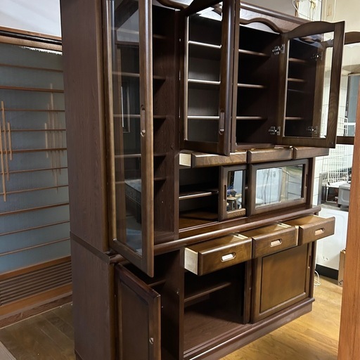 河口家具製作所　木製ディスプレイキャビネット　食器棚