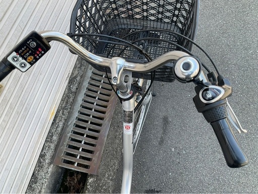 791  パナソニック新機種電動アシスト自転車viviTX26インチシルバーボディー