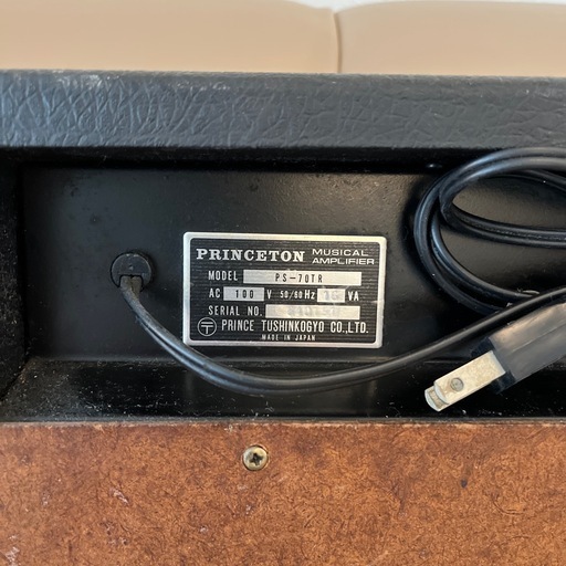 　日本製　ギターアンプ　プリンストン　PS-70TRテケテケ