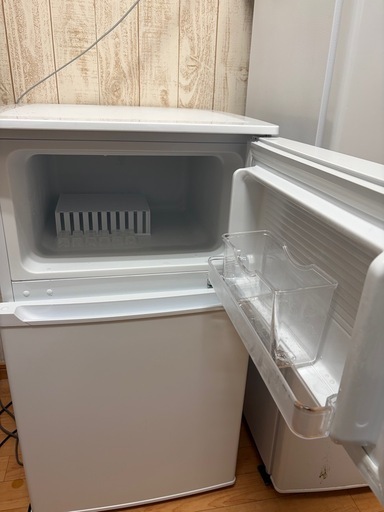 90L冷蔵庫 2025年製  一人暮らし