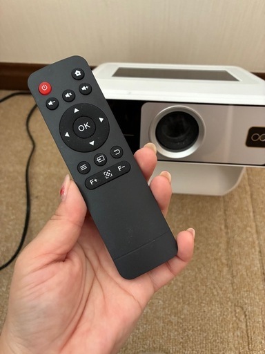 プロジェクター【現在も4〜5万で販売されてます】