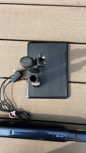 Shark（シャーク）
コードレススティッククリーナー「EVOPOWER SYSTEM ADV 