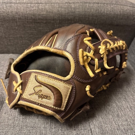 スラッガー　　軟式オーダーグラブ