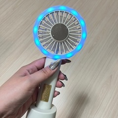 Toffy LEDアロマハンディファン の画像