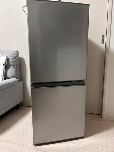【値下げ】
【美品】AQUA 冷蔵庫 126L　右開き 一人暮らし 動作良好