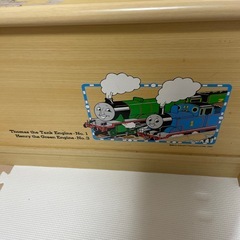 トーマス　　収納椅子の画像