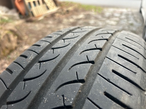 【現在お話し中】夏タイヤ　195/60R15 ホイール付き