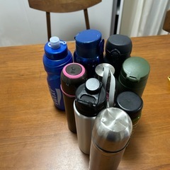 水筒の画像