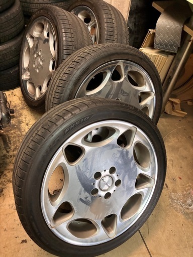 ルフトバーン19インチ245/40/19 タイヤホイール4本セット (かしらです 