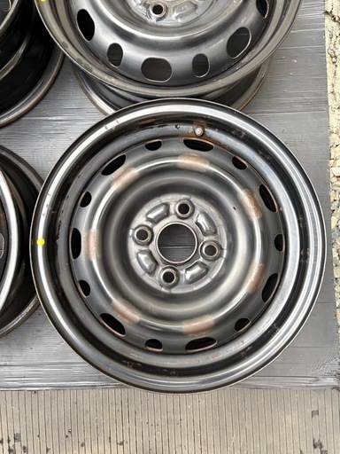 定番人気‼️デミオ鉄チン 14インチ6J 軽カスタムサイズ　⛰️