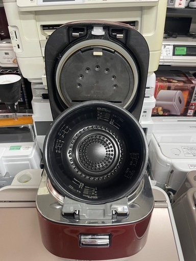 配送可能　保証付き 日立RZ-AW3000M-R 炊飯器 ふっくら御膳 メタリックレッド [5.5合 /圧力IH]