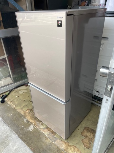 北九州市内配送無料　保証付き シャープSJ-GD14C-C 冷蔵庫  [137L /2ドア /右開き/左開き付け替えタイプ] 
