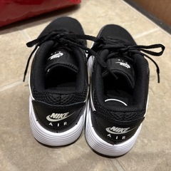 ほぼ新品 NIKEスニーカーの画像