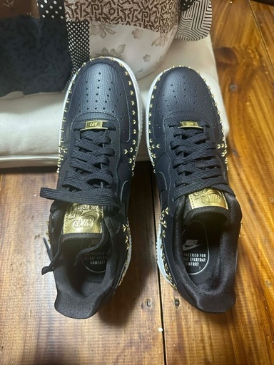 【良品】スタースタッズ付き NIKE Air Force 1 エアフォースワン