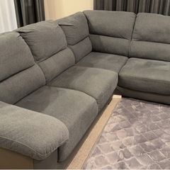 最終値下げ　本日18:00まで　
業者に買い取ってもらいます　布張りカウチソファ　ニトリ　の画像