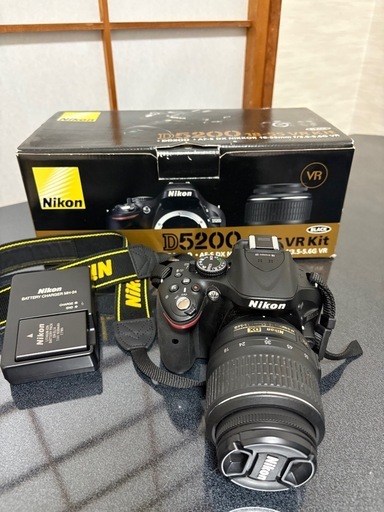 Nikon D5200 レンズ付き