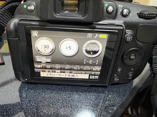 Nikon D5200 レンズ付き