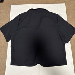 最終日 ショート丈　黒　開襟シャツ　夏　薄手 の画像