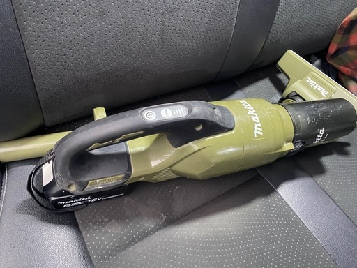 マキタ  サイクロン掃除機18Vバッテリー付き