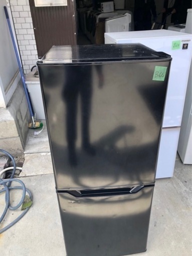 NO B66 ?福岡市内配送設置無料✨?山善] 冷蔵庫 幅47.4cm 106L 右開き YFR-D111(B) ブラック 一人暮らし