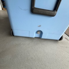 お話し中　
クーラーボックス　　８０Lの画像