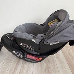 エールベベ クルット4s プレミアム Ⅱ チャイルドシートの画像