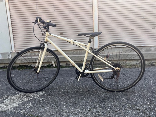 中古クロスバイク 700✖️32C   6段ギア　訳あり?　