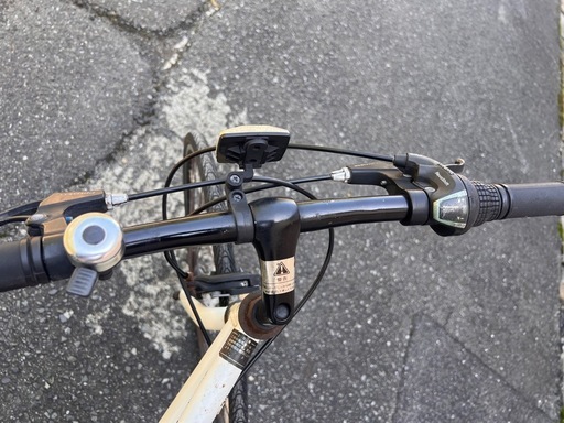 中古マウンテンバイク　中古自転車　前後タイヤ新品　