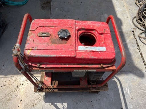 shindaiwa　エンジン発電機　EG21