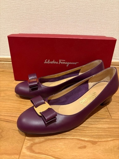 フェラガモ　パンプス　美品