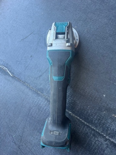 マキタ　グラインダー　18v