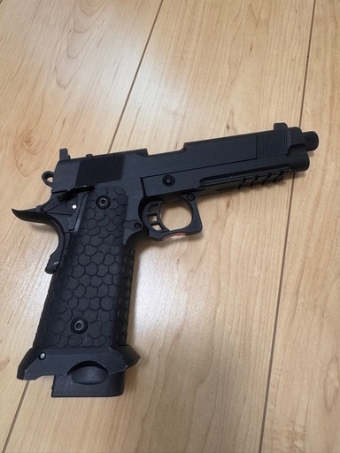 バトンエアソフト ハンドガン サバゲー BATON 18歳以上