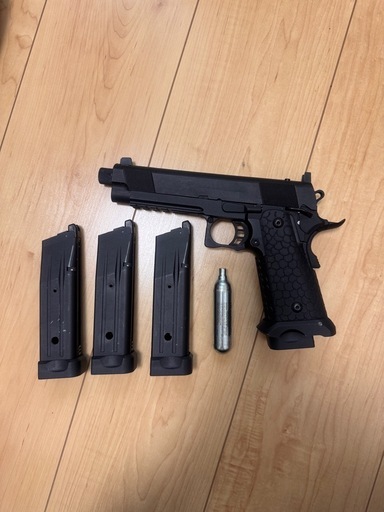 バトンエアソフト ハンドガン サバゲー BATON 18歳以上