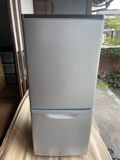 パナソニック　冷蔵庫　138L NR-B148W-S
