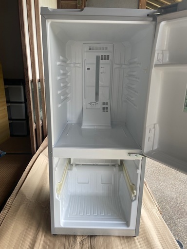 パナソニック　冷蔵庫　138L NR-B148W-S 