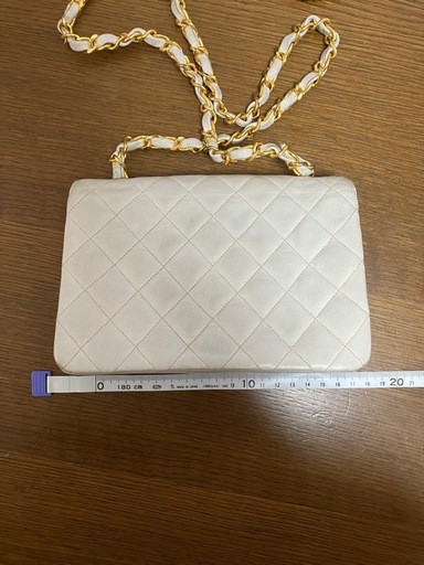 CHANELバック（マトラッセ）白色