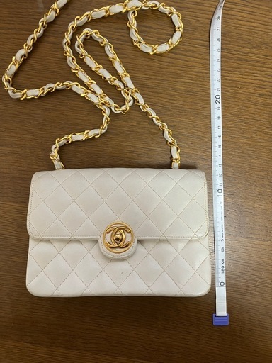 CHANELバック（マトラッセ）白色