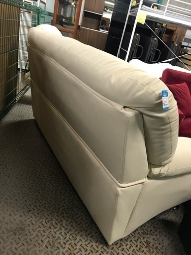 ジャングルジャングル貝塚店　関家具　2人用ソファ　2人掛け　ホワイト　フカフカ　お洒落　貝塚市　泉佐野市　泉南市　阪南市　リサイクルシ