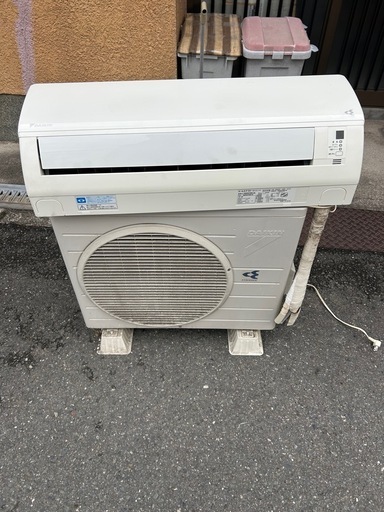 美品☆直近分解洗浄歴あり【北広島町】DAIKIN♢﻿主に8畳♢﻿空気清浄機能♢﻿ストリーマ機能♢﻿ヒートブースト制御♢﻿内部クリーン
