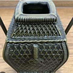 （決まりました）金属製竹籠風掛花入花器　未使用の画像