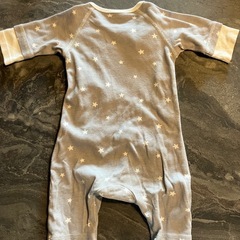 星柄グレーロンパース（ラップタイプ）50〜60cmの画像