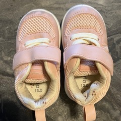 ピンク系ベビー衣類セットの画像
