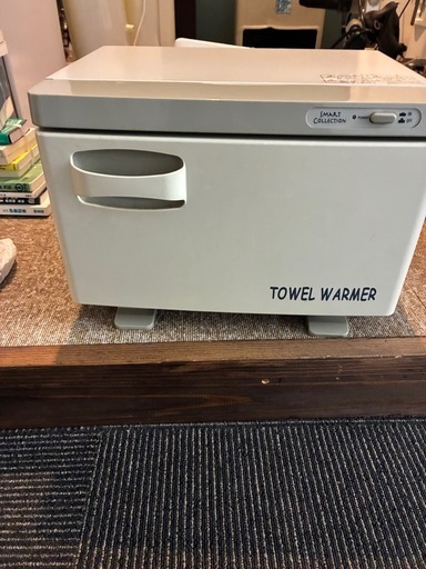 【中古】ホットタオルウォーマー サロンで使ってました。